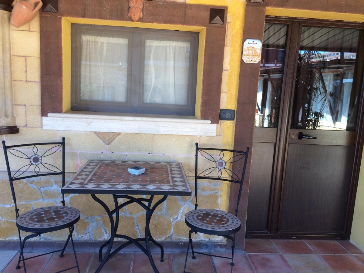 B&B Magna Grecia อากริเจนโต ภายนอก รูปภาพ